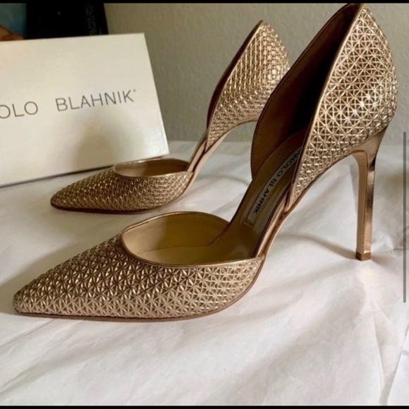 Manolo Blahnik Gold Textured Pump 8.5 US π - Picture 7 of 9
